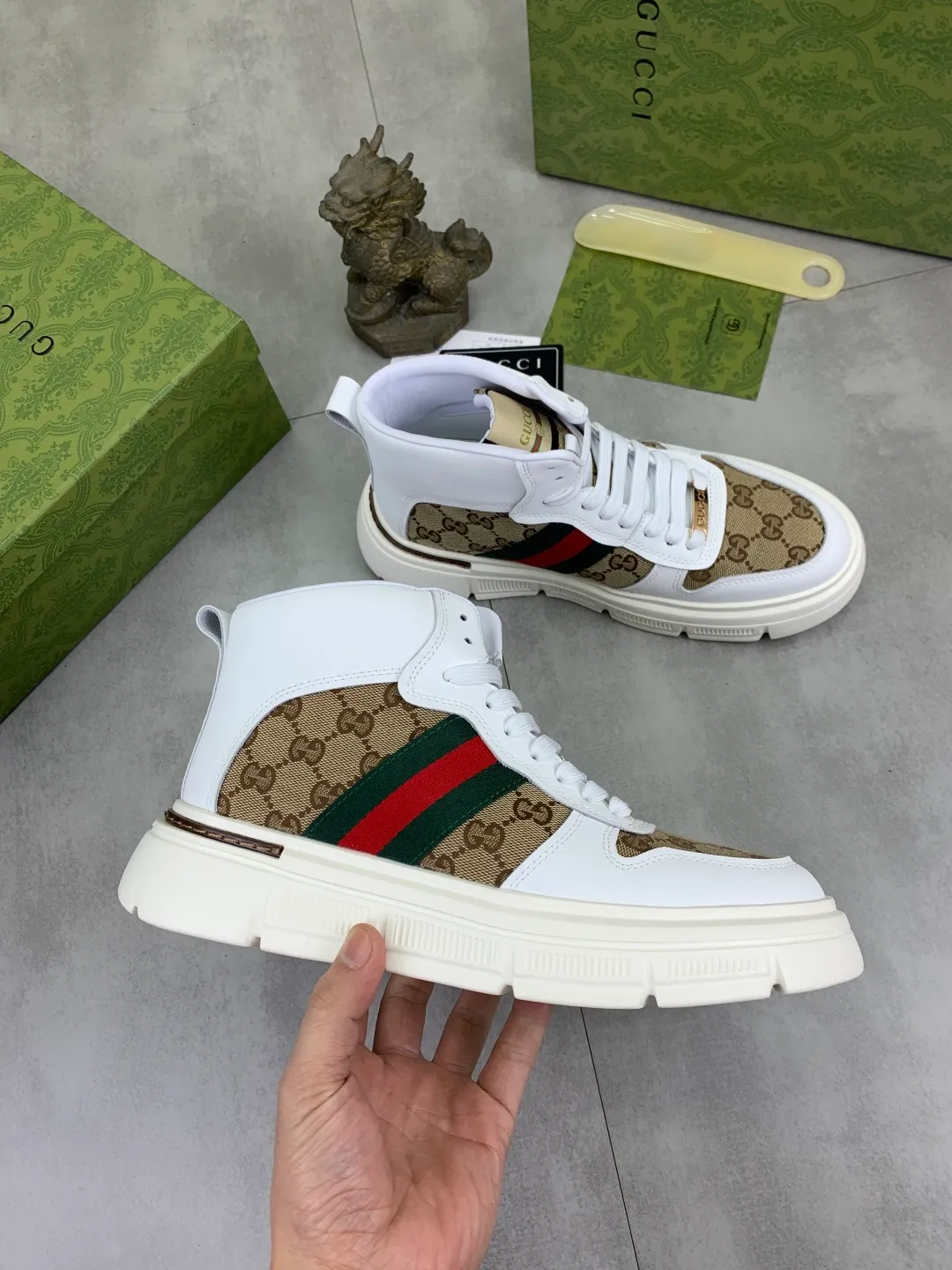 Men's shoes💰P420 💰[New Style] (GUCCI) The latest model from the official website🎁🎁Casual and fashionable men's shoes👟, hot style💥The style is simple and elegant, exclusive for trendy men. The unique double G element of the latest brand from the official website👑Gucci Original decoration, fashionable and generous, the fabric is original frosted calfskin✅Fully imported first-layer pigskin lining, the official website specifies wear-resistant, lightweight original rubber casual outsole, the classic model is taken in real life🎬38-44 2️⃣ colors available